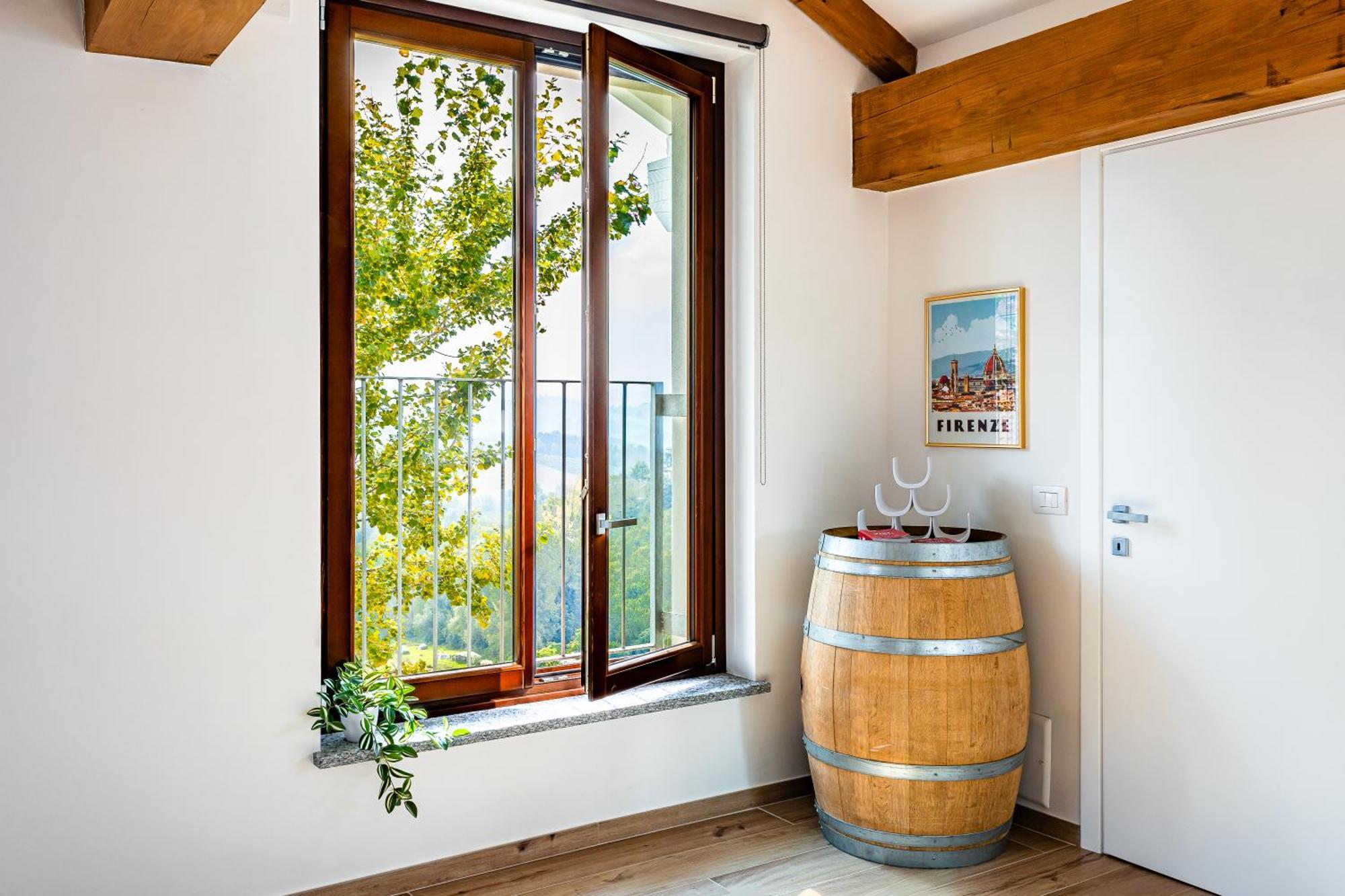 Отель Charming Barolo Wine Loft Монфорте-д'Альба Экстерьер фото
